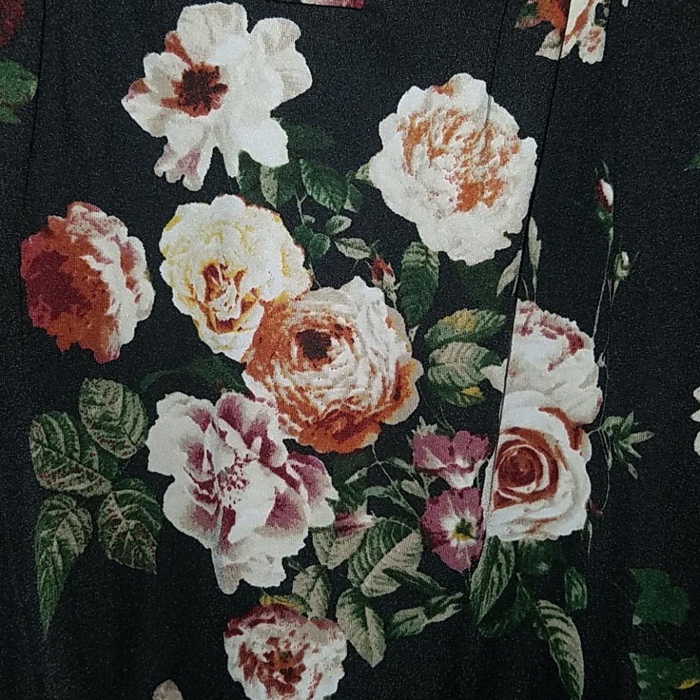 **LAST CHANCE**  Sleeveless Blouse